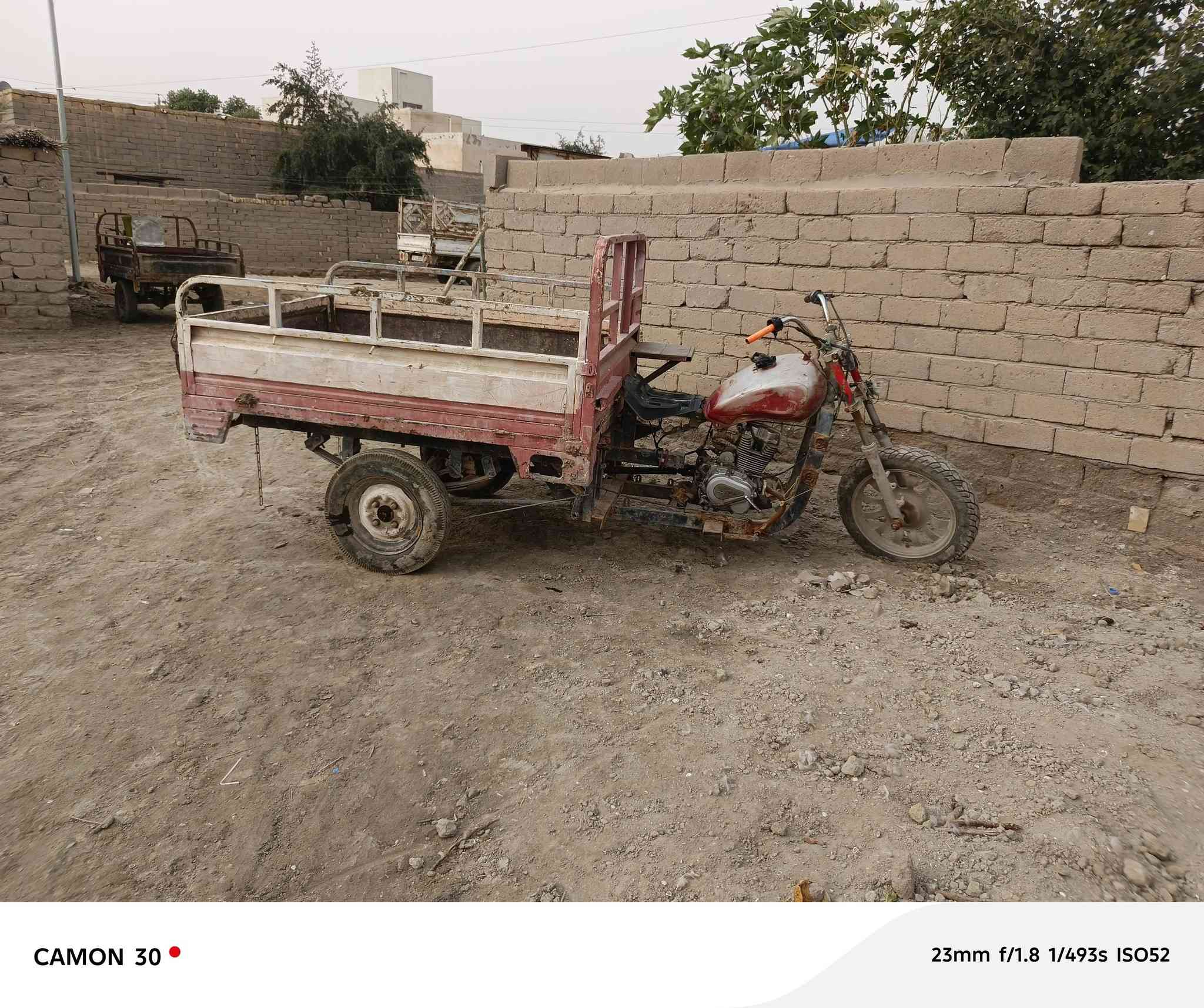 سلام عليكم ستوته للبيع موديل 11 ادوات مكفوله مكاني الفهود سعره 400 الف ***********
