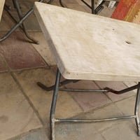 النجف • ميز بلاستك • بحاجة صيانة