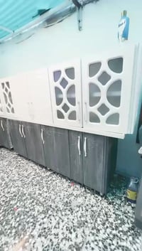 لبيع طباخ اربع عيون مستعمل نضيف وكاونتر حديث مستعمل صارله 4اشهر. 07727...