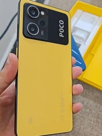 من رخصه الادمن بوكو X5 برو ذاكره 256 وعشوائيه 12 والمعالج سناب دراكون ...