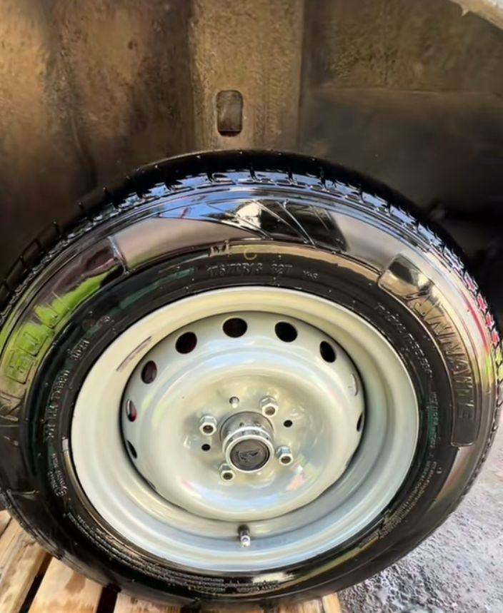 كيماوي فرش وسقف السيارات Dr.wix الافضل والاقوى بسعر ممتاز داخل العرض جركن 5كيلو ومعاه عبوه 1گيلو هديه


**إذا كنت صاحب هذا الإعلان وتريد حذفه لأي سبب، رجاءا أرسل رسالة إلى الدعم الفني**