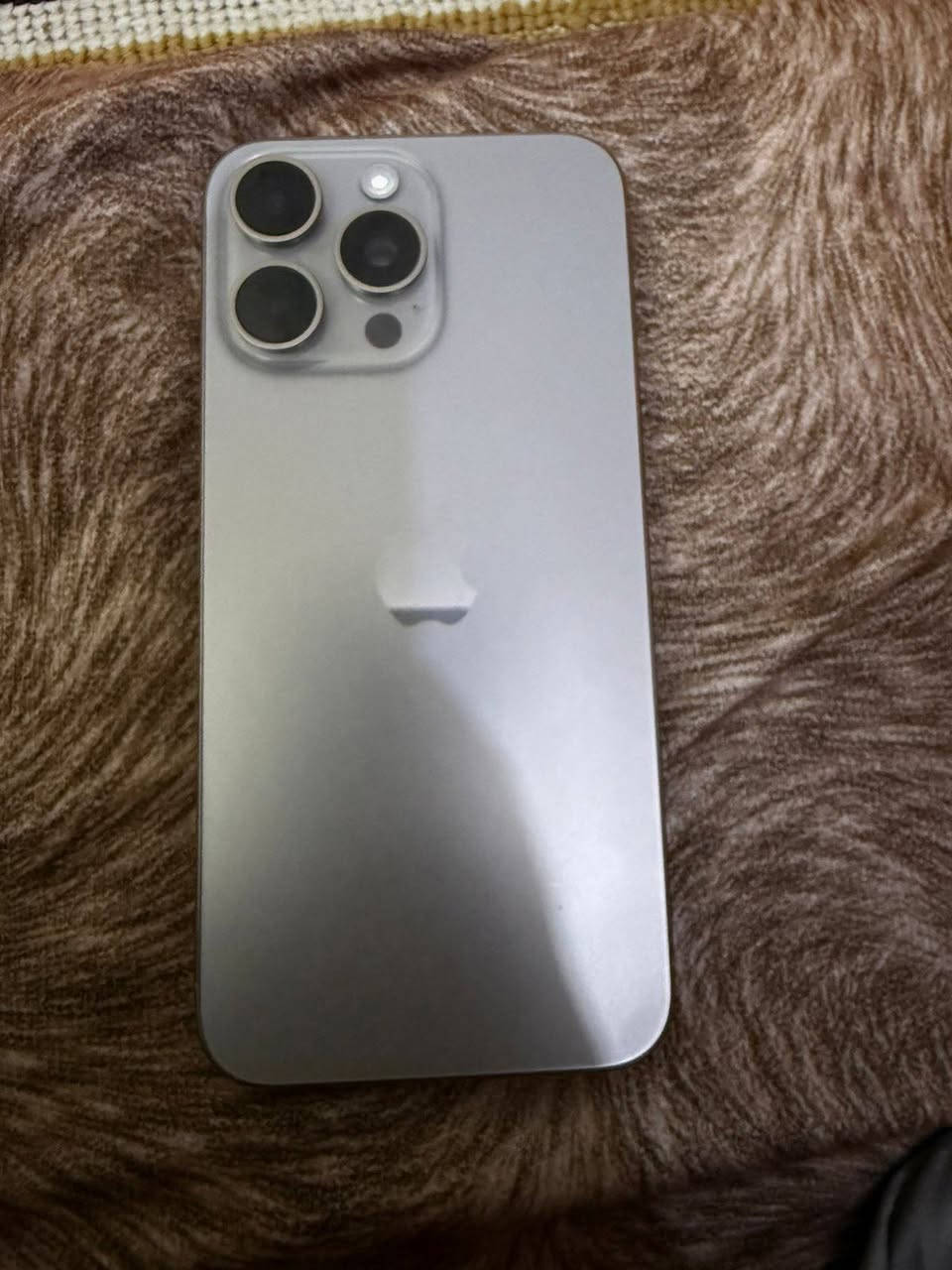 السلام عليكم مبايل ١٥ سعر مليون *********** بغداد نضيف 100 ب بطارية ٩٦
