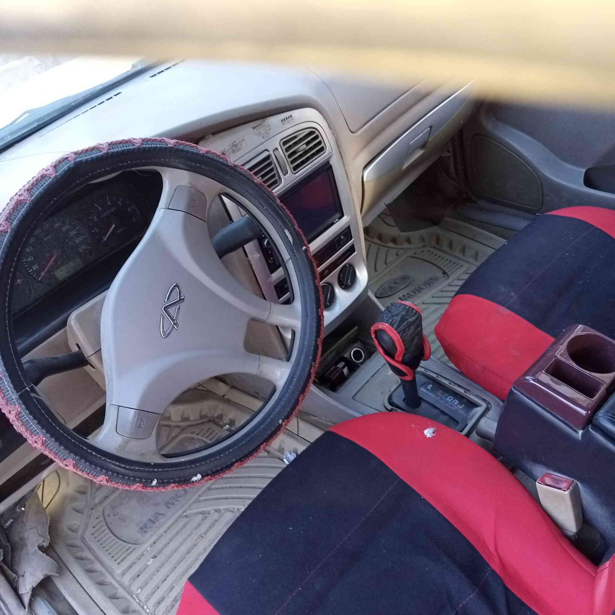 السلام عليكم شيري كوين للبيع موديل ١١ محور كير مكينه كورلا اوتو تبريد شغال بسمي مصفره هيه وغرامات سياره حلوه وكاعده ويل كب تخم تاير المكان بغداد قرب مرور التاجيات السعر ٢٧ قفل ‏‪***********‬‏
