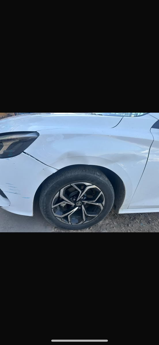 اسلام عليكم MG GT للبيع
موديل 2023

ماشية 100 

بيها قطعتين صبغ بنيد وجاملغ طخة خارجية مواصلة للدواخل ابد

وبيهة PDR جاملغ امامي ورصعات بالباب

وهاي الطخة الي بالباب ممصلحة

السيارة مال شركة قبل شهر طلعناها من الضمان
كير اوتماتيك

السعر 103 وبيهة 

***********
