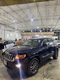 جراند شيروكي • ٢٠١٣ • حادث خفيف