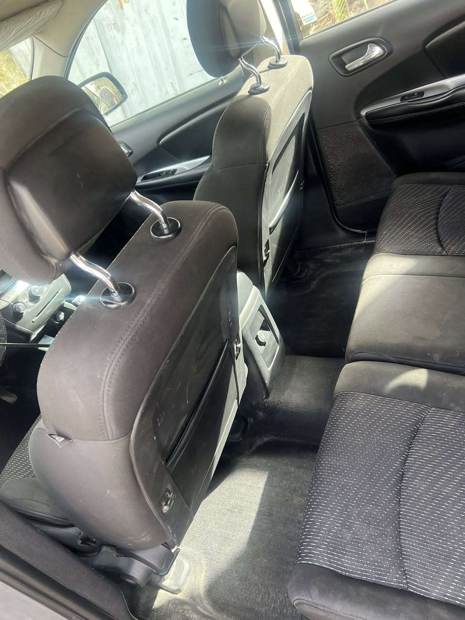 السلام عليكم جوزني ٢٠٢٠ بغداد بأسمي ثلاث قطع تبريد ثلاث بصمات سبع راكب حادث بنيد وجاملغ بدون اي دواخل السعر ١٤٠$ وبيها مجال مكان السيارة بابل ***********
