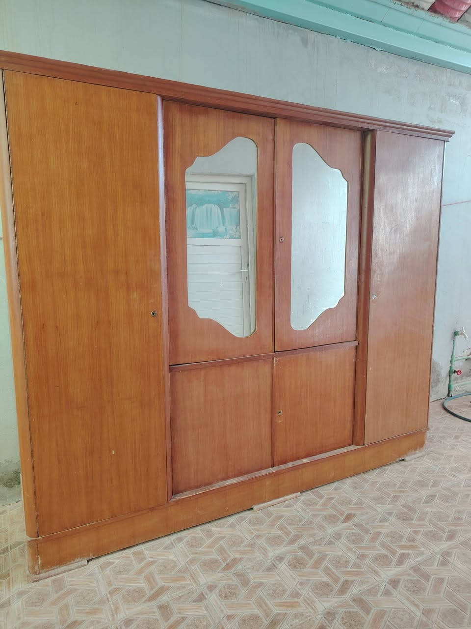 بسبب وعود كاذبه
كنتور ٤ بيبان نضافته مثل مواضح مابيه لا كسر ولا ضربه كلش نضيفه سعره ١٢٥ شراي يتصل *********** معندي حجز رجاء بس الشراي يجي خاص
