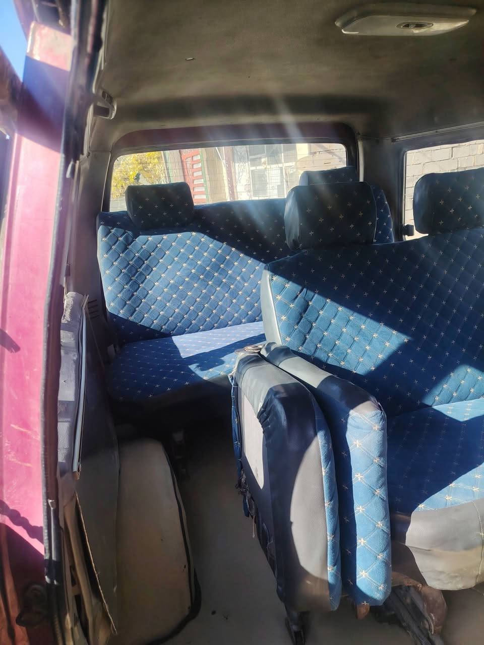 السلام عليكم كية بستا موديل ٩٥ ماروني مكفولة كفالة عامل هاتف *********** بي واتساب السعر ٥٣ بيهة مجال
