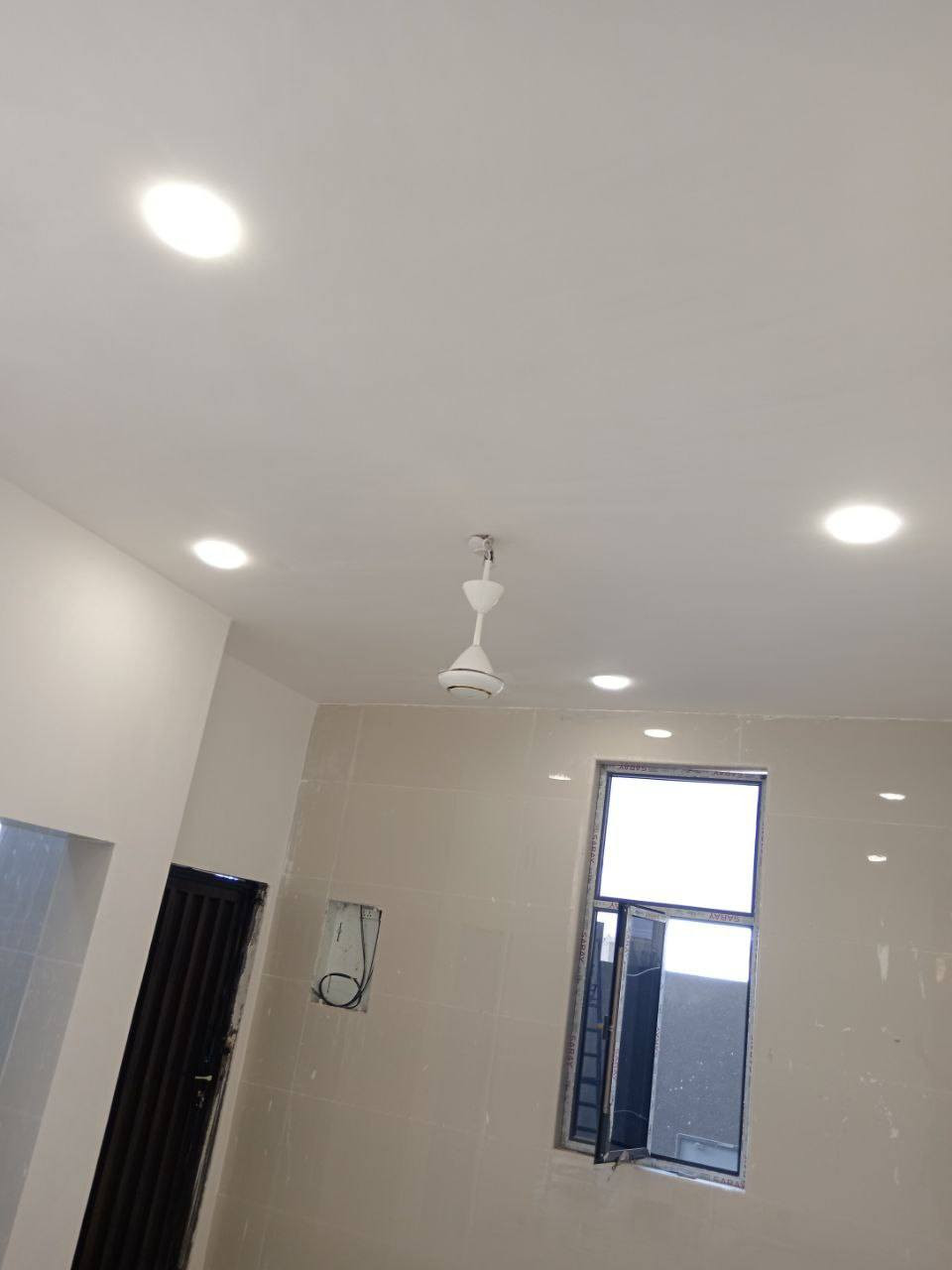 السلام عليكم سيد علي للتأسيسات كهربائية تشطيبات ومراحل سحب تشطيب نزالات شغل درجه اولى أسعار مناسبه للتواصل خاص او ***********
