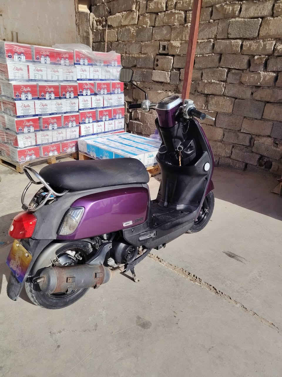 السلام عليكم
دارجه بوليس ٢٠١١ للبيع 
 مكينه مكفوله
السعر خاص أو الاتصال ***********
