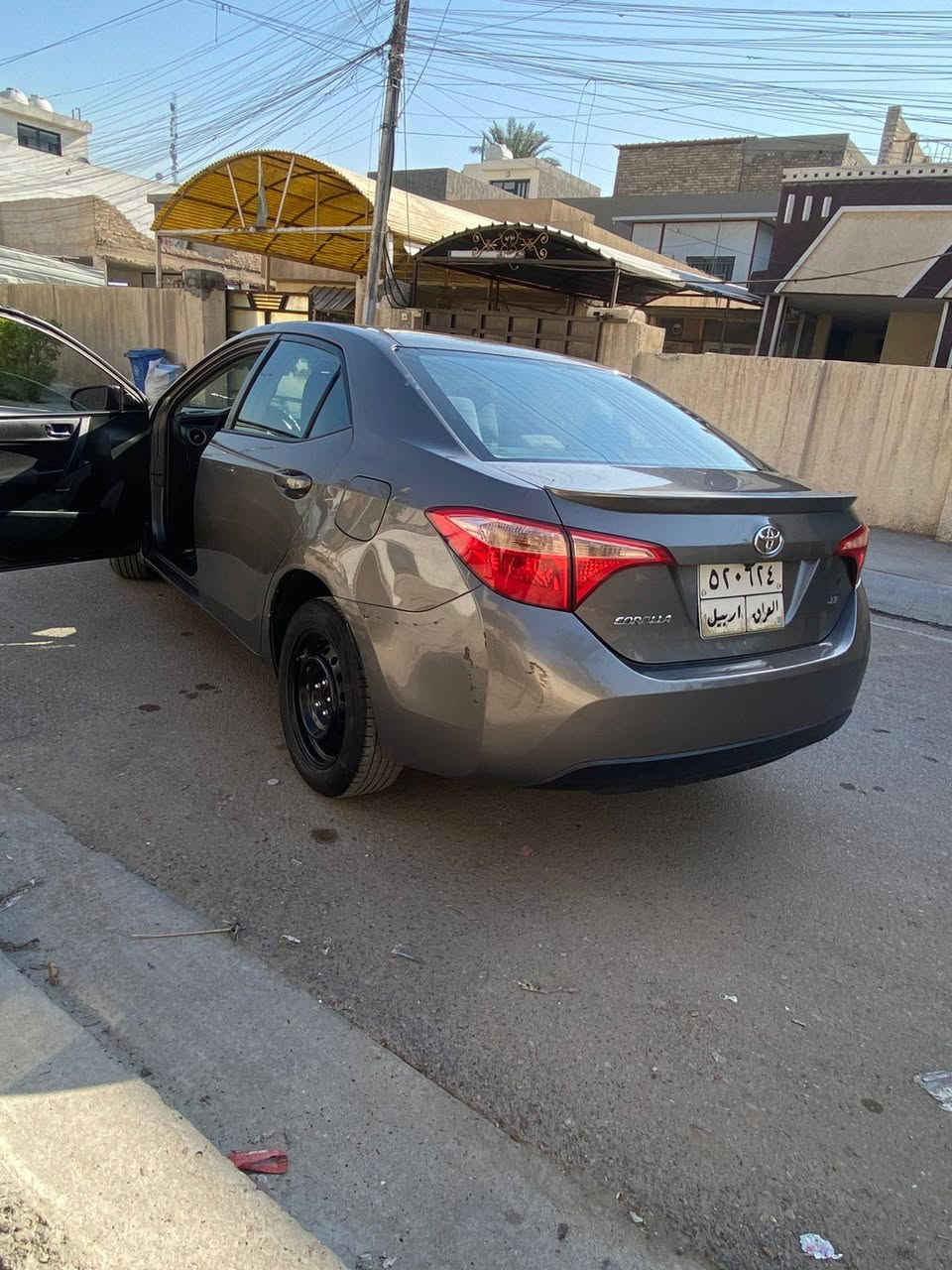 السلام عليكم..
كورولا  2018  لون قهوائي ✨
الفئة  LE.. 
رقم اربيل.. 
للبيع  فقط.. 
◼️ماشية 132 الف ميل قابل للزيادة .. 
◼️صور الحادث مرفق بالصور بابين السايق والخلفي ..
◼️البچم كبس بدون حادث..
◼️مكفولة الشاصي والكير والمحرك...
◼️مكان السيارة بغداد / الدورة...  
⚫️ سعرهه 144 وبيها مجال للشراي..
.. السيارة بأسمي   

للاستفسار اتصال / واتساب   
*********** 

غير متواجد على الفيس..

تحياتي
