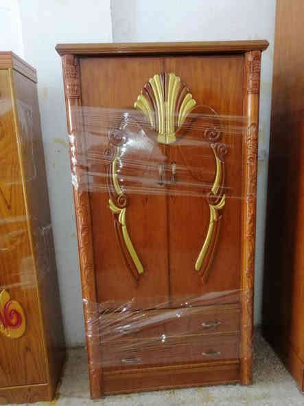 السلام عليكم غرفه للبيع ٦باب طابقين توصاه ٥ملم اختي الجديده جربايه ام الصندوق غرفه ثكيله بشرط السعر ٩٧٥ الف وبيه مجال العنوان بعقوبه كاطون الرازي شارع ابو رباح قرب مرطبات لسيد مزاد ابو كرار الغريباوي ***********
ملاحظه اشتري غرف نوم الي عنده يدزهن ع الخاص
