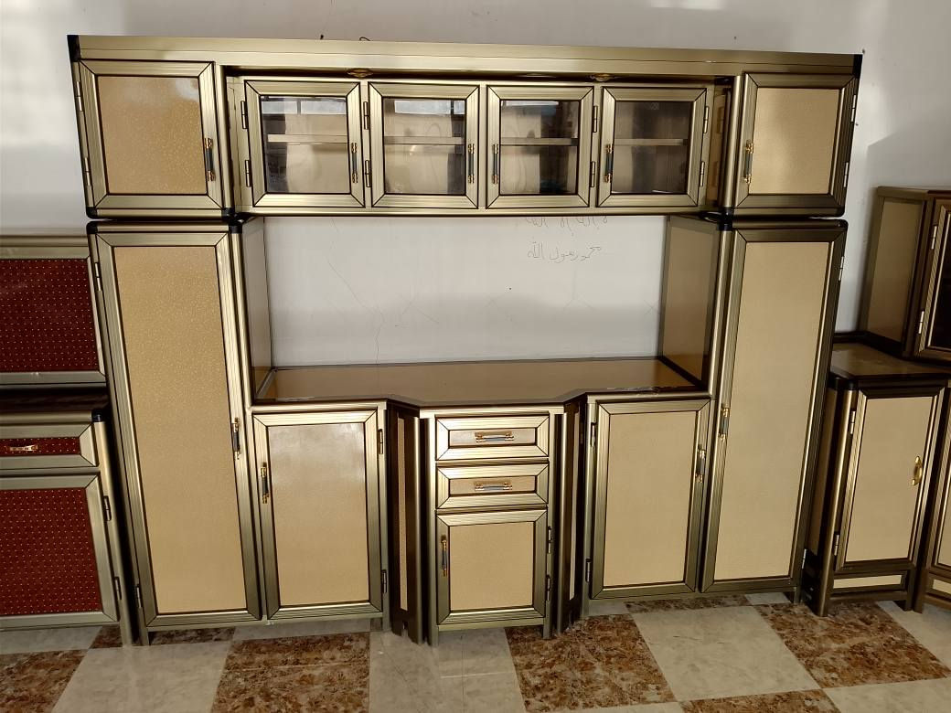 معرض يونس لتجاره الأثاث المستخدم والجديد 

كاونتر مترين ونصف مع سنك متر ونصف مستخدم 

للاستفسار الاتصال على الرقم التالي 

 *********** تكريت, صلاح الدين
