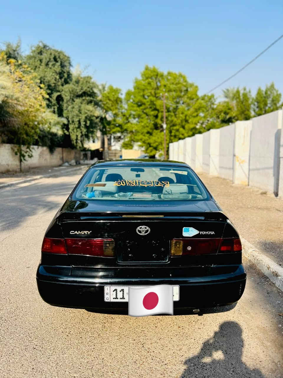 كامري 2001 لون اسود ، وارد امريكي ، رقم بغداد انكليزي بأسمي 
📌نصبة حلوة رئاسية🇯🇵
📌 مكينة 2200 ابو الكف ، 4 سلندر 
📌 كفالة عامة مكينة ، گير ،  شواصي ، لغود ، تكم 
📌مصبوغة عام جمالية
📌ضربتها خفيفة جاملغ خلفي 
📌سويتلها ادامة كاملة على ايدي قبل اسبوع وصدر امامي جديد سويته كله اصلي مو تجاري 
📌غرفتها حلوة نظيفة ما ناقصها شي 

📌السعر 82 ورقة 💵 وبيها مجال

📍مكاني / بغداد 
***********
