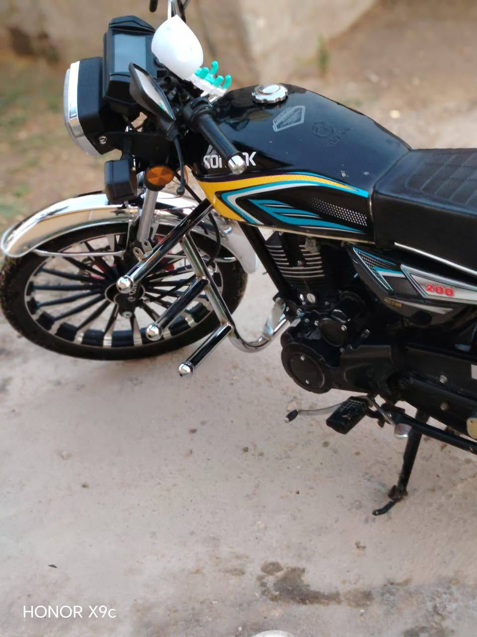 سلام عليكم دراجه ايراني سفيان موديل 25دراجه نضيفه محركه ولاا سبانه ممدوده علي بس ويل خلفي مبدل ***********
