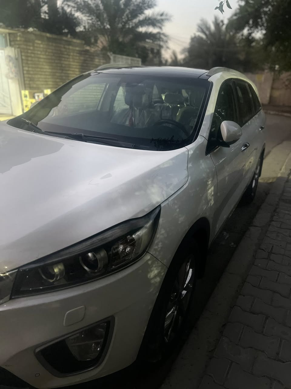 السلام عليكم

سورنتو 2016 لون  ابيض صدفي خليجي فول مواصفات. رقم بغداد باسمي تحويل ثاني يوم  

مواصفات، 

بانوراما 

شاشة 

حساسات امامية 

حساسات خلفية 

كامرة

زراگ لايت 

ترحيب 

مكينة 6سلندر 

فور ويل 

تشغيل بصمة 

ابواب بصمة 

جنطة كهربائي 

3قطع تبريد 

تحكم ستيرن 

7راكب 

كشنات جلد بلاد 

سايد بريك دگمة

وباقي المواصفات المعروفة

‭0780 610 3607‬
السعر 235 

السيارة جديدة بمعنى الكلمة ودينار متصرف عليه
