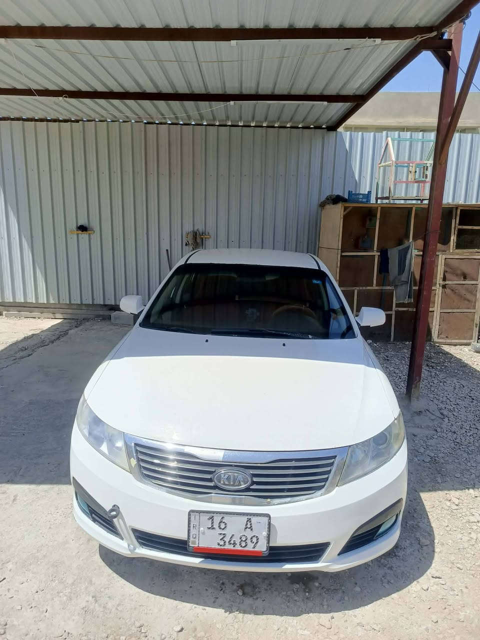 السلام عليكم  اوبتما 9  خليجي مكينه 200 اربع حساسات كير مكينه حداديه تبريد كله جديد السياره ماناقصه شي  رقم قادسيه نكليزي صاحب السياره المالك نفسه بيه طخه بصيطه يم قبق البانين وبيه خياسات ملكطه يعني بيه رشات صبغ بصيطه ملاحضه اني مكلف بنشر هاذه رقم صاحبه ***********
