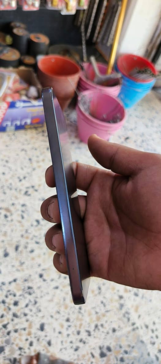 انفنكس GT30 برو
جهاز بلادي ما مفتوح نضيف مسعمل شي قليل حيل

ذاكرة 256كامل هوى والملحقات 

السعر 325

***********الفلوجة حي الشهداء
