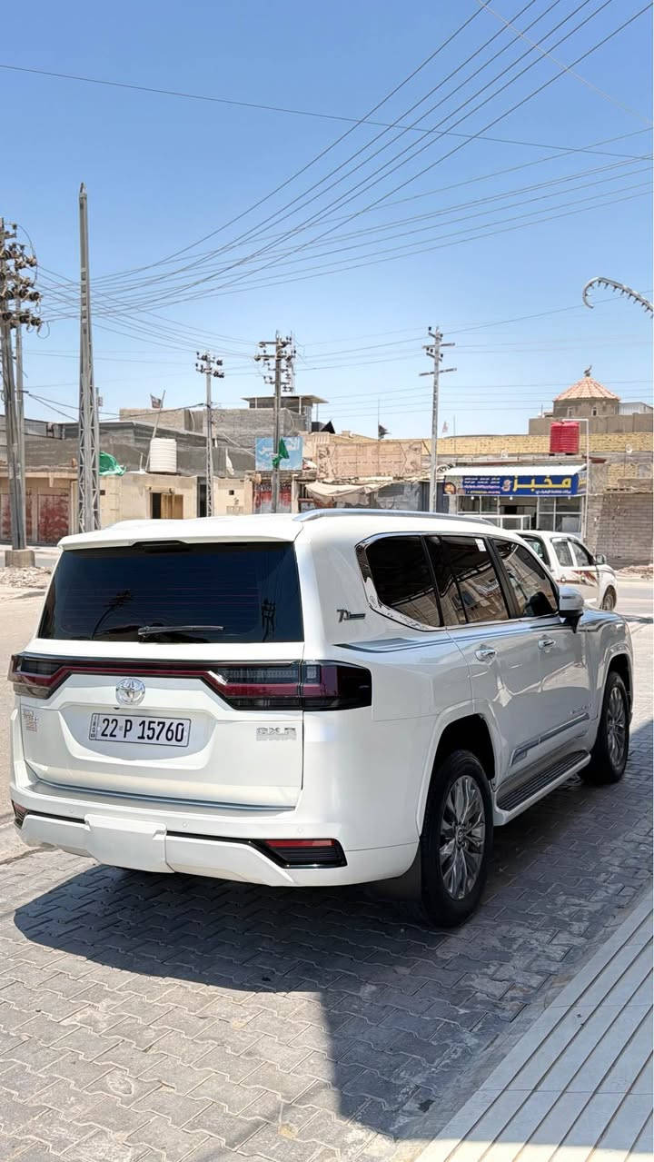 لاندكروز 22 خليجي كفاله ما عدى قطعتين صبغ ساز فول مواصفات ماشيه 60 الف ع وضع الشركه توين توربو كير مكينه شرط الكفاله تخم تاير حداديه تبريد 
تخم تاير دلوب ياباني الاصلي السياره كلش جديده وحلوه باب الخلفي محدث لكزز رقم اربيل الجديد 
بيهه كتاب تضليل بلسنويه السياره كلش حلوه وجديده وسعرها كلش مناسب 550 وبيهه مجال بسيط حك الجيه *********** عنوان السياره بصره المدينة, البصرة
