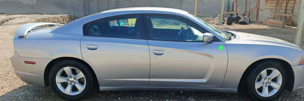 جارجر 2014 خليجي مكفوله محرك 3600 كير عصا  بغداد ألماني مداور ثاني يوم بسمي  استخدام شخصي ما اشتغل خط بيه  رشة صبغ  يم الهلال فوق التاير  الجاملغ الخلفي جهة السايق نتيجة تصليح  خفيف نتيجة دحجة دراجة ما عابره  الموشره بالخط الحمر  وبيه رصعه  جوه المرأة  الايمنى الموشره باللون الأخضر والباقي مكفوله سعر 150  مكان السياره السماوه اتصال فقط على الرقم *********** فيس ما  اجاوب اعتذر
