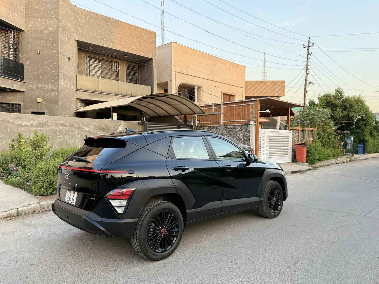 السلام عليكم 🙋🏻‍♂️❤️
للبيع هونداي كونا شكل الجديد كلياً موديل 2024 لون أسود ميتاليك دخول جديد رقم بغداد دولي بأسمي تحويل ثاني يوم هزه جديده ترقيم جديد السياره وارد أمريكي ضررها بسيط كما موضح بالصور  صبغ ربع جاملغ الأمامي الأيمن فقط بقيه سياره مكفوله من الصبغ والتبديل بدون داخل ايرباك طاك وراجع سستم بلادي السياره جديده لوك بوضع الشركه مكينه 2000 دوش كير محرك صدر تبريد مكفولات ماشيه 25 ألف ترايها زيرو أرضيات شركه وكتلوكات وسبيرها برغي مابيها نقص جديده بمعنى الكلمه

🚘مواصفات 🚘 
شاشه كبيره لمس متصل دجتيل 
عداد إلكتروني 
بصمه تشغيل تشغيل عن بعد 
بصمه أبواب أشاير ترحيب 
أشاير بالمري
كشنات تدفئه استيرن جلد تدفئه
رادارات بالمري جانبي خلفي مسار خطي سياقه ذاتيه 
توقف ذاتي عند الاقتراب امامي خلفي وجوانب 
كامره دواره 
اربع انظمه قياده 
فول تحكم استيرن اربع جهات بلوتوث حاكيه واي فأي كار بلي
ويل كب رياضي  مع تخم تاير جديد 
سايد بريك بصمه اوتو هولد

للأستفسار *********** أسيا ➡️🌸

          *********** عراقنا ➡️ 🌸

ابو علي مكاني بغداد ألبياع السعر 154 وبيها مجال سعرها مناسب وسياره حلوه وجديده بالعافيه عل ياخذها وأرقامي مذكوره بالمنشور وبيكم خير وتدللون ❤️🌹
