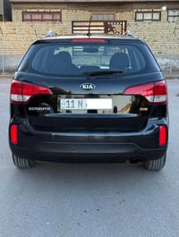 سورنتو 2015 وارد امريكي ب اسمي رقم بغداد الجديد (مرواس فقط) بيها شبه ح...