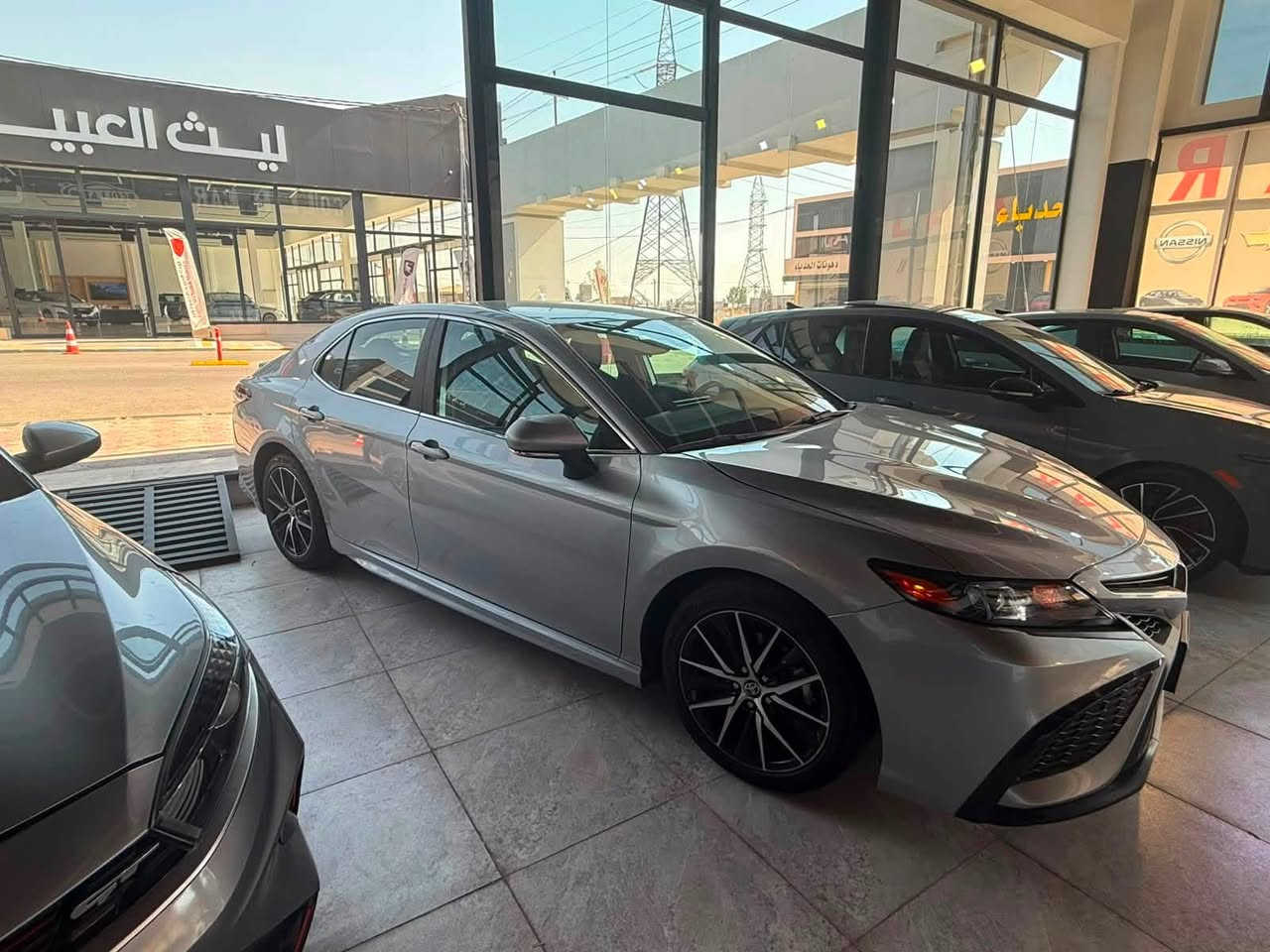 كامري SE 2024 ماشية 49ميل لون سلفر
جاملغ خلفي معجون وباب جنب جاملغ خلفي رش بدون دواخل بريك فقط سعر 190 لي استفسار *********** عنوان شارع براوي معارض جديده
