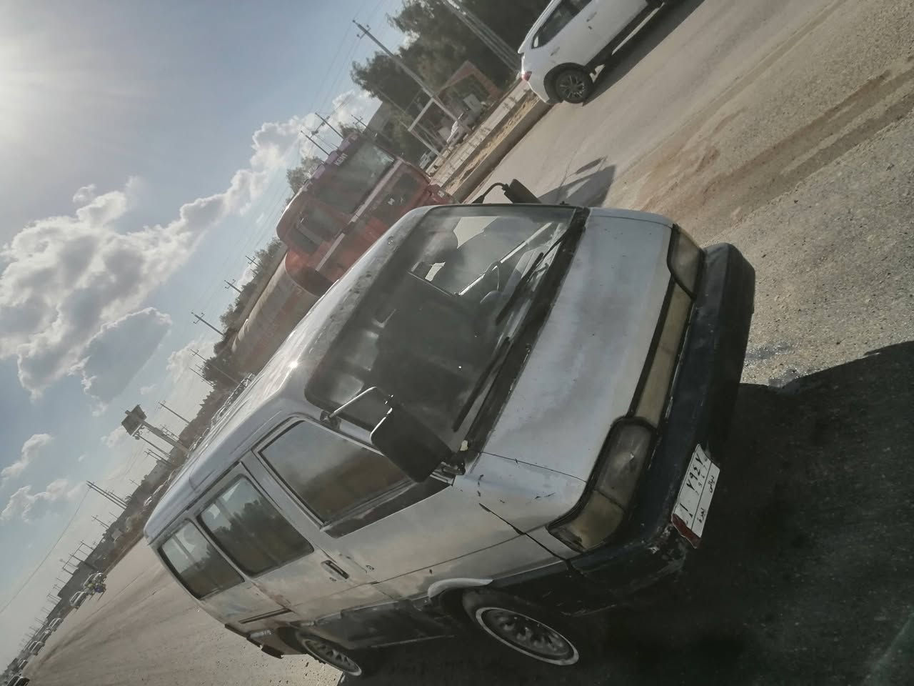 سلام عليكم
كيا بسته موديل 94 مكينه بيها خيط تبخير كير نمره 5 تفلت شواصي بس واحد بي باج تايرات 50٪ حدادي50٪ بور ومشط بحاله جيده سنويه نافذه وصاحبها  يريد تحويل ميسوي وكاله ترايك وين متريد مكينه نشطه اكسل مكفول سعرها 28و بي مجال مكان بعقوبه ***********
