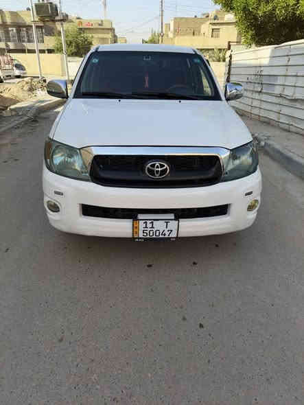 سلام عليكم عندي بيكم تويوتا هيلوكس موديل 2008سياره مكفولة من صبغ وتبديل وكير والمكينه مكفول سياره تخم تاير جديد صدر جديد خلفي وامامي رقم بغداد الدولي بسمي سنويه السياره ماشيه 200للف حقيقي جديدة هزه جديده مكان سيارة بغداد الرصافة السعر 135وبيها مجال أن تصل عل رقم ***********
