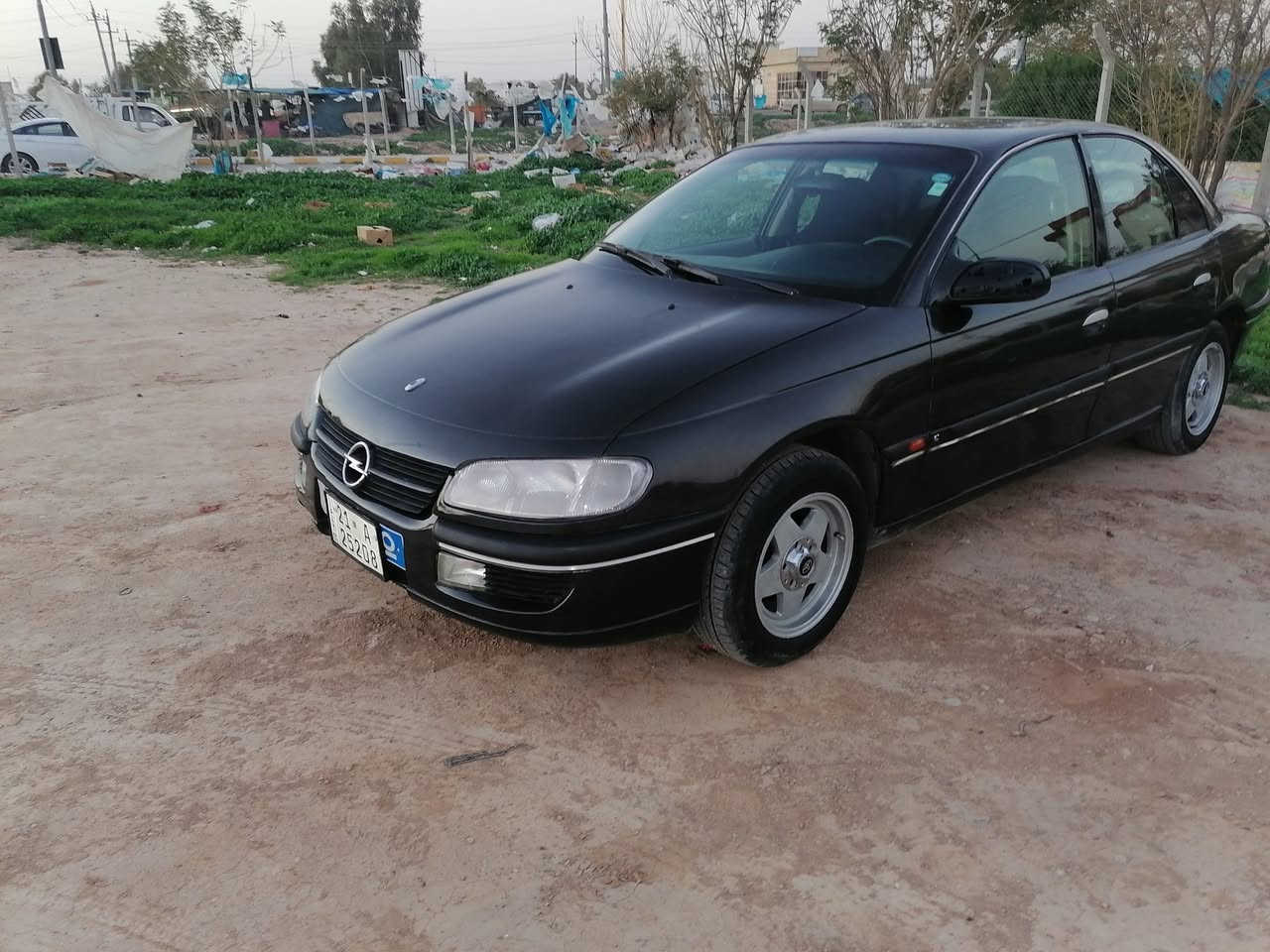 اوبل بزون رقم سليمانيه موديل ٩٦سنويه سنويه جديده رقم انكليزي تخم تاير جديد دواخل جديد سقف سلايت كهربائيات كلها شغاله بدون اي جطل كلها عل بلاد محرك٢٠كبس كير اوتوماتيك مكفولات بدون اي نقص سياره احلى من الصور تدفئه تبريد شرط التحويل والوكالة بيها كوبون بانزين عنواني ديالى خانقين *********** /
