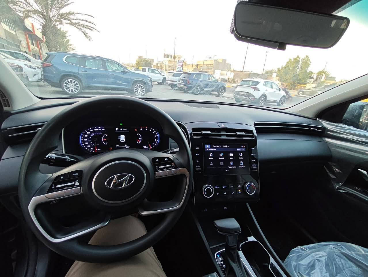 Hyundai Tucson 2022
مرقم كامل بغداد تحويل ثاني يوم 
محرك 2400 4V تنفس طبيعي 
كير اوتوماتيك 
بصمه 
شاشه كبير بنظام الـ كار بلي 
سايد بريك دكمه
اوتو هولد
كاميرا دواره + حساسات خلفيه
نقطه عمياء 
اشاير بالمري
تشغل عن بعد 
ترحيب عن الاقتراب 
تبريد قطعتين 
السياره جديده ونظيفه جداً 
ب190 ورقه وبيها مجال للـشراي
 ***********
مكاني بغداد - بلديات
