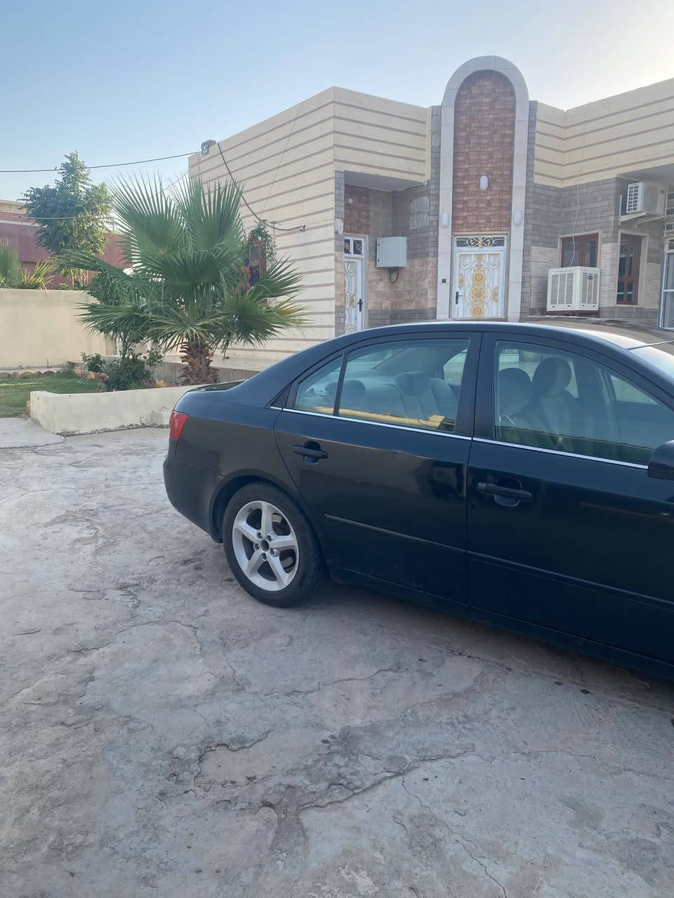 السلام عليكم سوناتا 2007 امريكي محرك V6 جديد رقم بغداد دولي سنوية 2031 هزة ما منتهية شرط التحويل تبريد ثلج ❄️طخم تواير أمامي جديد السعر ٨٣ وبي مجال حك الجية للاستفسار ***********
