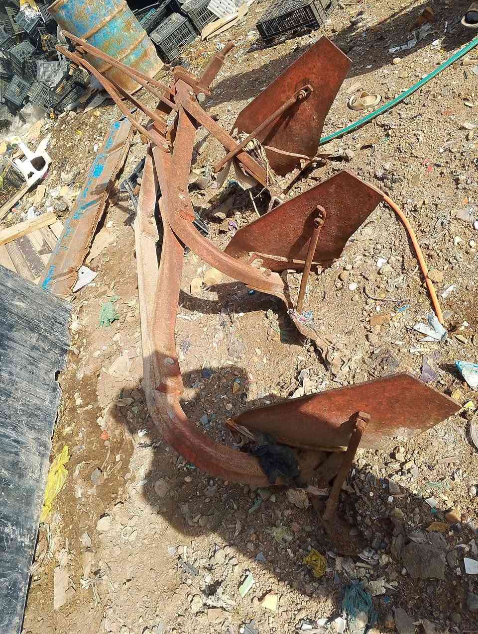 السلام عليكم فدان ابو تلاثة +خرماشة السعر اثنينهن 500مكانها بغداد الحسينية ‏‪***********‬‏
