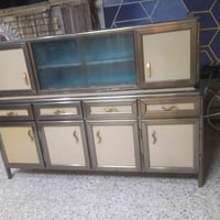 كاونتر قطعتين • نظيف جدا • مكان الشعب