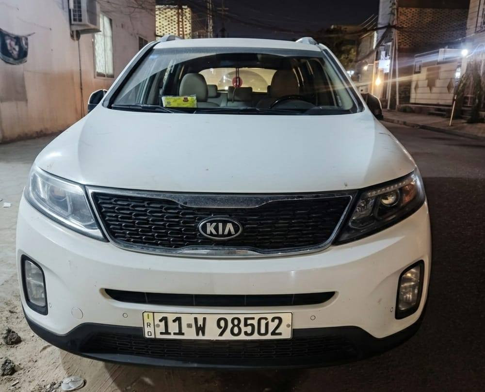 سورنتو للبيع موديل 2015
مكفوله كفاله عامه. 

السياره جديده. ماشيه 105 حقيقي 

 السياره علئ وضع الشركه. 

محرك 3500 6سلندر

7راكب بنوراما

رقم بغداد الجديد

هزه جديده

السعر 190 وبيها مجال 
للاتصال ***********
#سورنتو_جديده
