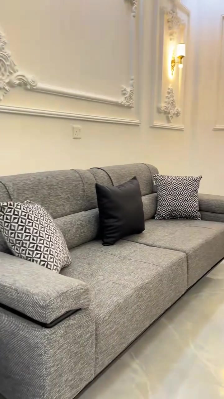 ✨ السلسبيل للأثاث ✨
اتقان التخم قوة ومتانة وضمان 💪🛋️
تفاصيل القماش مبطن بأعلى جودة، ونشتغلك الهيكل بلوح قوي ومتروس حتى يدوم سنين 🔨✅
المقاعد بلوك والسفنج يمنه 10cm حقيقي اكسترا من أجود أنواع السفنج، ويجي وياه 2cm سفنج طبي لراحة أكثر وثبات أفضل 👌🔥

إذا تدور على فخامة بالشكل وقوة بالتصنيع، السلسبيل هو اختيارك 🏆✨
شغل مرتب، تفاصيل دقيقة، وخامات مختارة بعناية حتى يطلع التخم بأجمل صورة 🌟

📍 شغلنا مو بس يبين حلو أول يوم، شغلنا يبقى محافظ على جودته سنين
📍 أسعار مناسبة مقابل جودة تستاهلها
📍 تفصيل حسب الطلب وبأحدث الموديلات العصرية

السلسبيل... لأن الراحة تبدأ من جودة الصنع 🤎✨🛋️🔥

الاستفسار .  ***********

