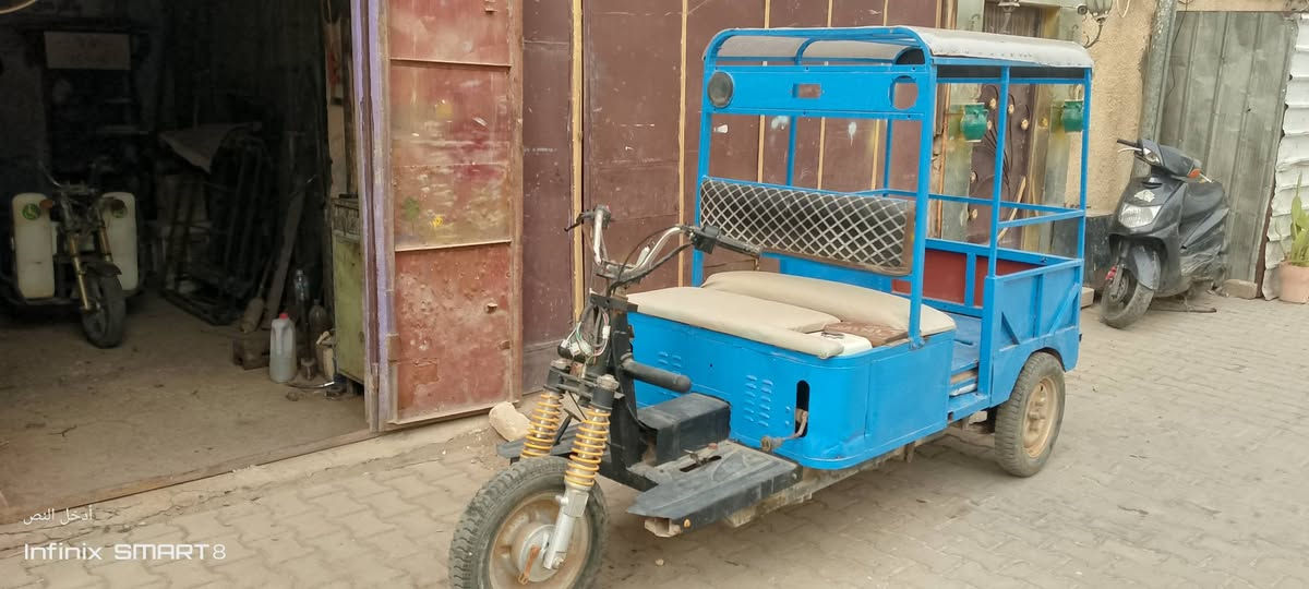 للبيع
هاي أصلها تكتك محولها ستوته 
محرك ستوته 
شغاله على حسب الأصول بس بيها خلل واحد الكير مجاي ينمر الخلل لو بالكير بوكس لو بالكلجات ما ادري وين بالضبط 
مكاني بغداد الشعله 
السعر 500 الف وبيها مجال 
الرقم ***********
