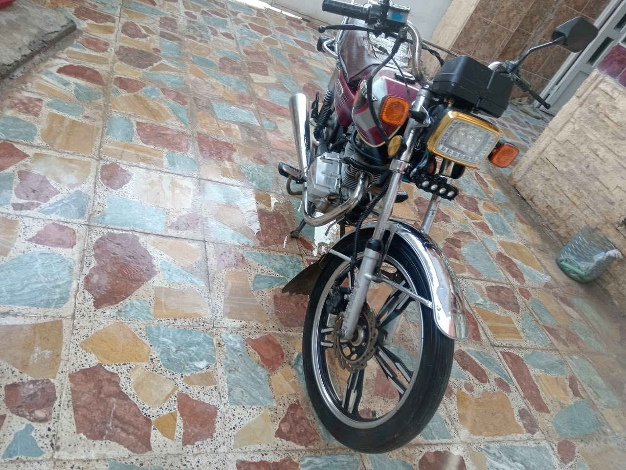 سلام عليكم دراجه 2021كلها شغاله السعر 390 وبيه مجال الشراي يتصل ***********
