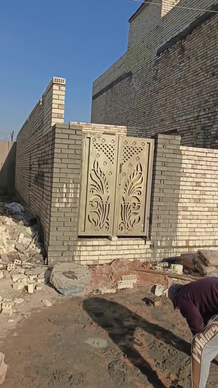هيكل بدون سكف للبيع زراعي كرارة الزعفرانية نهاية الاربع شوارع فرع سكلة الركابي الفرع الاول يسار مابلط مساحه 80م بيبان وشبابيك مكعدهن وعوزه بس سكف السعر38                        ***********
