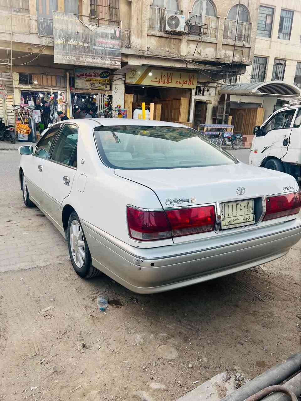 ملكة 2002 مدفوعة الگمرك
كرستال اصل 
دي فور الجبير 
4 دكم 
تبريد خلفي 
ثلاجة
بردة خلفية
تحكمات ستيرن
العدادات شاشة الكترونية 
زوج تايرات 
الكير والمحرك جديدات
السيارة فول 
السعر 105 وبي مجال كلش بسيط
*********** النجف, العراق
