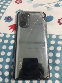 بوكو F3 5G • ٢٥٦ • الضهر مفطر