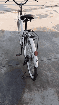 السلام عليكم بايسكل للبيع
حجم 27  سعر ١٠٠ بي مجال قليل 
مكان كركوك  ***********
