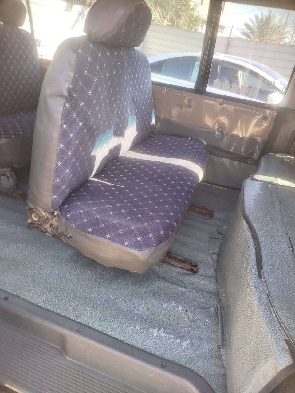 السلام عليكم ورحمة الله وبركاته سياره بريجو للبيع مديل ١٩٩٦ كامله  من كلشي من كير محرك باتري جديد دوشمه جديده سياره رقم انكليزي سنويه ال ٢٠٣٠ او بسمي امداور ثاني يوم مصبوغه حزام او هاذه رقمي *********** او موجود عله خاص
