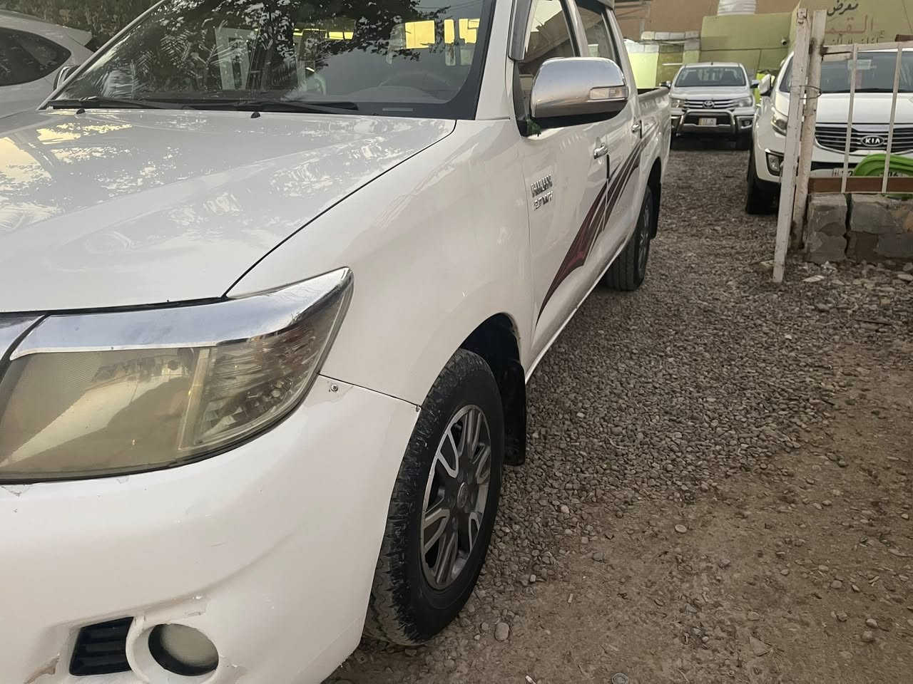 السلام عليكم ورحمة الله وبركاته
بيكم 2014 شاصي 12 رقم واسط الجديد بيه صبغ باب السايق وبيه بارد بالباب العبري محرك بلادي عالشركة لا تنقيص ولا تبخير حداديه تايرات جديده
مكان واسط الصويرة
السعر 180 وبيه مجال
***********
