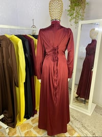 🔥 للبيع فقط بالجملة 🔥 فستان حفلات أنيق ويناسب أيضًا المحجبات 👗  ✨ تصمي...