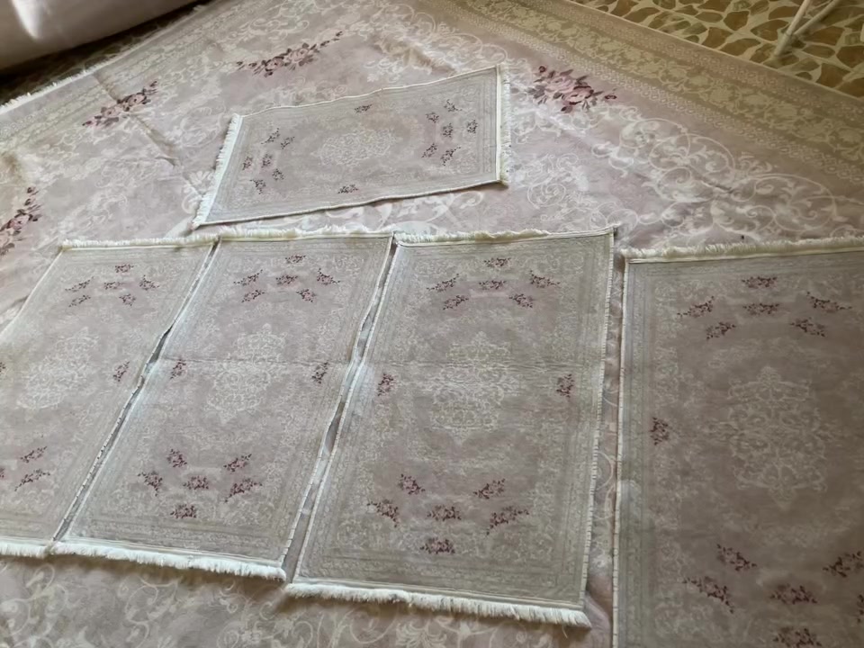 فه رشى ٣/٤بن لاستيك زور خاوين ٣ دانه يه له گه ل ٥ به ر ده رگاى له گه له


**إذا كنت صاحب هذا الإعلان وتريد حذفه لأي سبب، رجاءا أرسل رسالة إلى الدعم الفني**