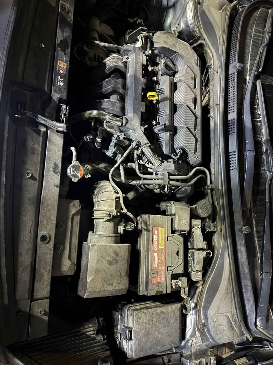 اكسنت 2020 وراد امريكي  بجم كبس ضربته بالصندوك مصبوغ فقط اي صبغ مابيه بيه بارد بالباب الخلف السايق كير at محور فول يشتغل كل تحكماته بالورشه الهندسيه مشتغلي كروس سرعه وكلشي تشغيل عن بعد اربيل رقم جديد باسمي اني المالك تحكمات ستيرن محرك 1600 دبل سويج والسونار مرفق بالصور ورقم مميز سياره مكاني بغداد غزاليه للتواصل *********** سعر 118 وبي مجال
