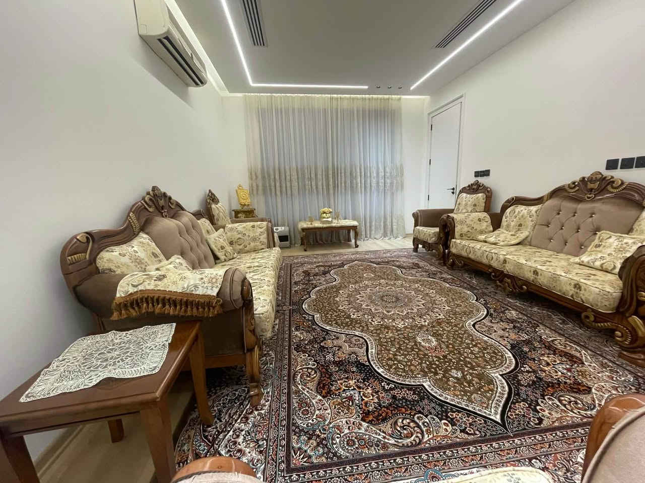 تاقم قەنەفەی کلاسیک دەنەفەری بێعەیب و جوان و پاک و تازە
سلێمانی السليمانية, العراق


**إذا كنت صاحب هذا الإعلان وتريد حذفه لأي سبب، رجاءا أرسل رسالة إلى الدعم الفني**