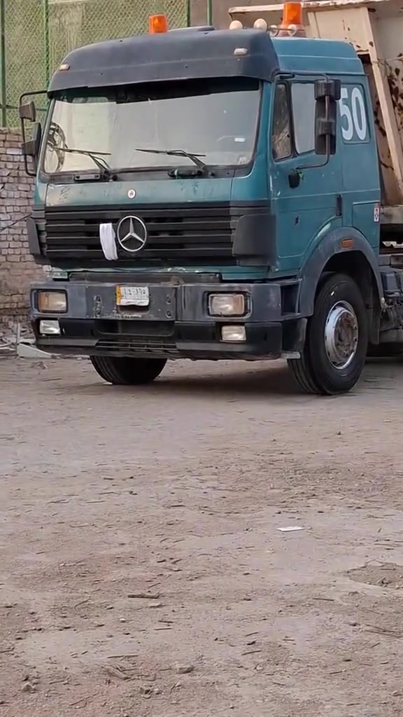 السلام عليكم ألبي كرواتي موديل 90
مكينه 44 دبل تيربو ام الحيه

كير 155 فافون

مجموعه نص جيف تلفزيونيه 

تخم تاير راس وعربانه 

عربانه جوليكه 

تنباع راس وعربانه فقط 

مكان السياره السماوه 

***********

اني مكلف بنشر هاذه رقم راعيه ☝️
