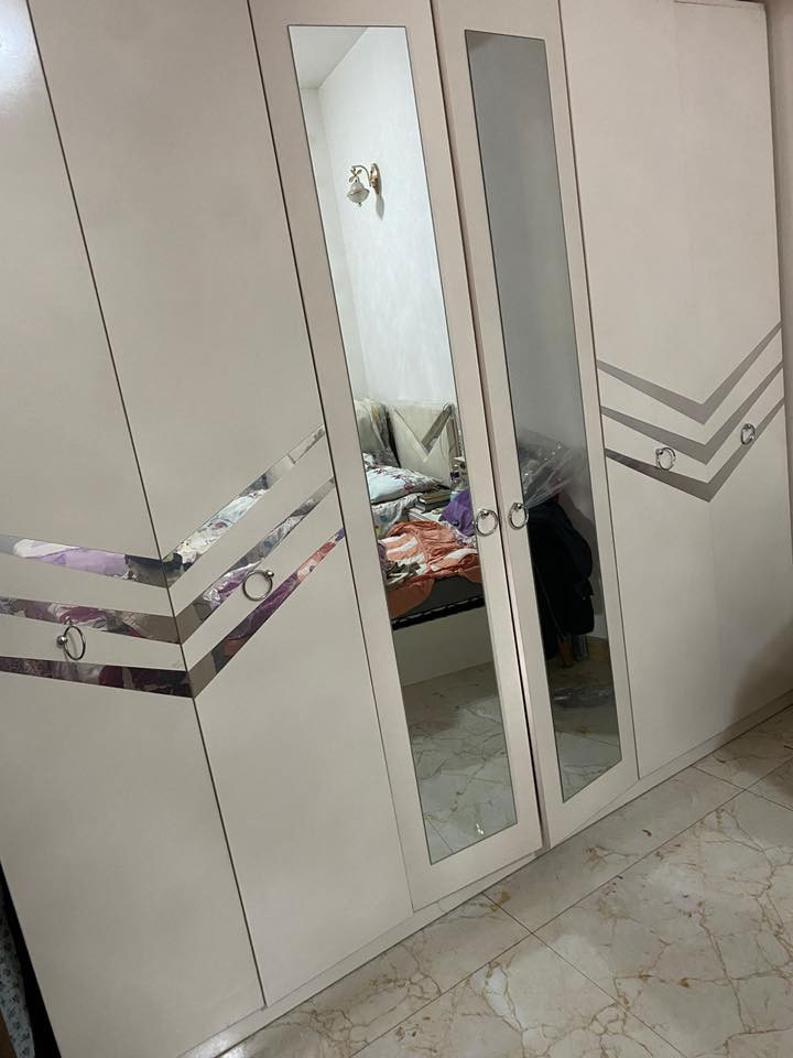 للبيع غرفة تركي نفرين للبيع استعمال سنة جديدة
السعر 450الف 
***********
